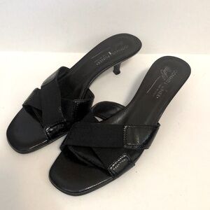Woman’s Shoes Design By Donald J Plinor Size 8.5m,  2 Inch Heels